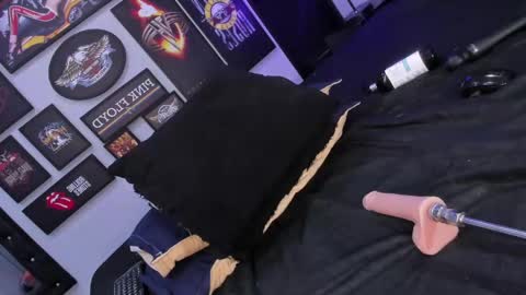 Madisson online show from March 6, 6:30 am