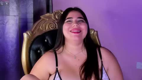 madissonlee__ online show from October 14, 7:47 pm