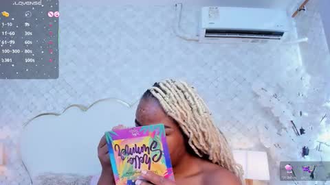 Madisson Lopez online show from November 10, 8:30 pm