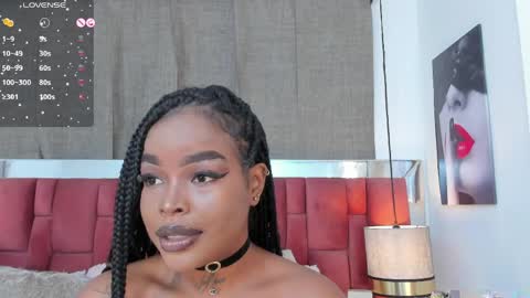 Madisson Lopez online show from April 6, 8:43 pm