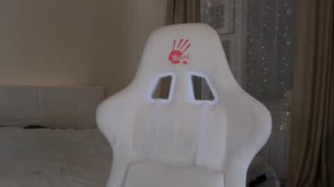 Snapshot of madissson chatting on October 28, 5:37 pm Madi Soon online show from October 28, 5:37 pm