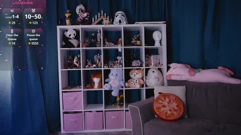 Alice online show from January 24, 2:41 pm