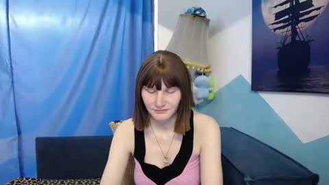 Snapshot of madoka_xxx chatting on January 11, 1:54 am Elizabeth online show from January 11, 1:54 am