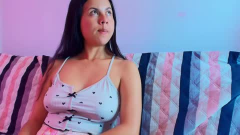 Snapshot of mady_gh chatting on September 27, 4:39 am mady online show from September 27, 4:39 am