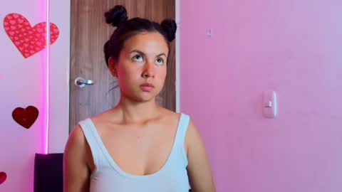 Snapshot of mady_gh chatting on October 3, 2:52 am mady online show from October 3, 2:52 am