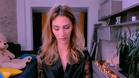 Madye Roberts online show from February 4, 1:13 am