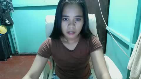 Snapshot of mae_lovers234xx chatting on January 4, 2:25 pm mae_lovers234xx online show from January 4, 2:25 pm