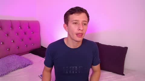 mae and nathan online show from May 29, 5:22 pm