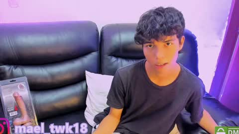 Mael online show from April 4, 7:11 pm