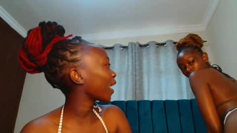 Snapshot of maeve_m chatting on January 6, 7:20 am Maeve online show from January 6, 7:20 am