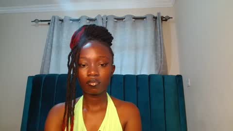 Snapshot of maeve_m chatting on January 8, 10:04 am Maeve online show from January 8, 10:04 am