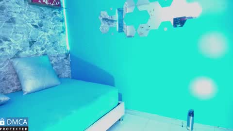 maevekuro online show from February 28, 1:37 am