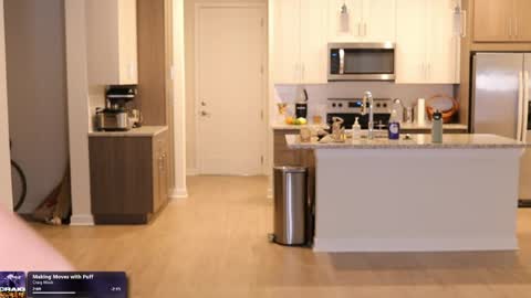 Mae online show from March 20, 11:20 pm