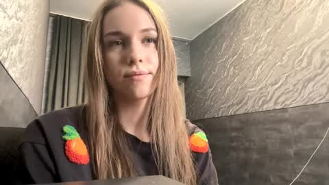 Sara online show from April 1, 6:14 am