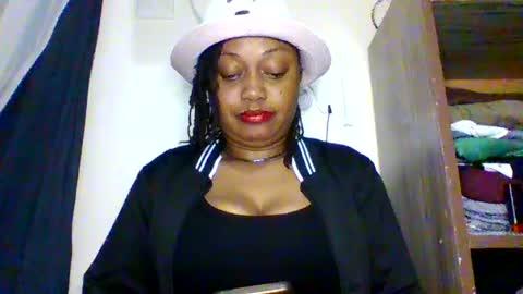 Snapshot of magdalinemus chatting on June 14, 3:47 pm magdalinemus online show from June 14, 3:47 pm