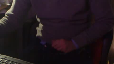 Snapshot of magellano98 chatting on January 24, 10:43 am Boy Sexy XXX online show from January 24, 10:43 am