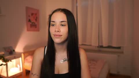 Snapshot of magen_rain chatting on July 19, 1:04 pm Magen Rain online show from July 19, 1:04 pm