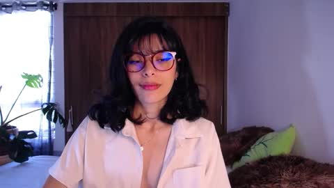 Snapshot of maggie_raver chatting on December 3, 8:29 pm maggie online show from December 3, 8:29 pm