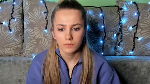 Snapshot of maggiecake chatting on January 10, 5:58 am Maggie online show from January 10, 5:58 am