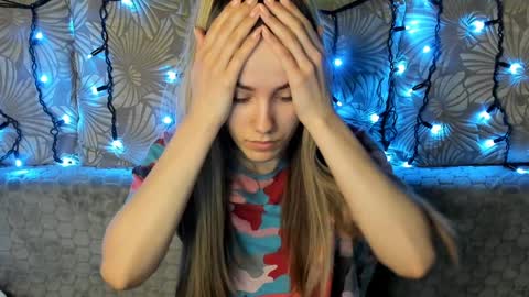 Snapshot of maggiecake chatting on January 29, 1:58 am Maggie online show from January 29, 1:58 am