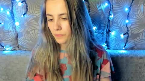 Maggie online show from April 19, 12:54 am