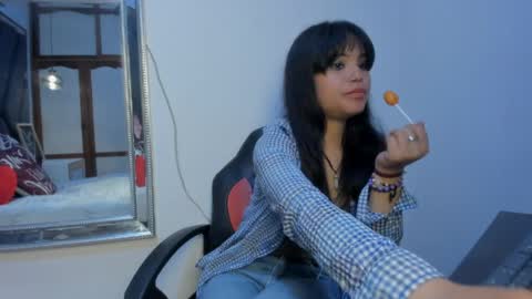 Snapshot of maggyx_69 chatting on May 22, 2:55 pm Kimy online show from May 22, 2:55 pm