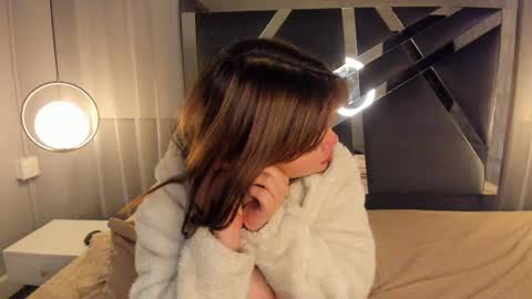 magic_aliice online show from March 5, 6:34 pm