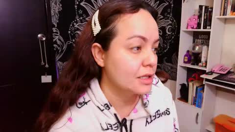 Claire online show from September 23, 11:30 pm