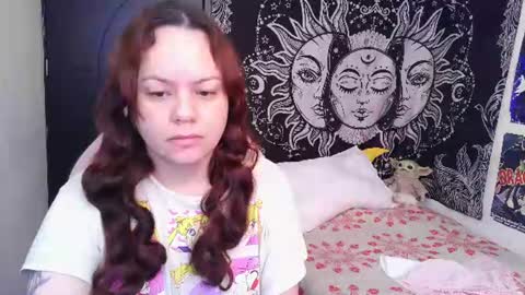 Snapshot of magic_clairewitch chatting on June 12, 12:15 pm Claire online show from June 12, 12:15 pm