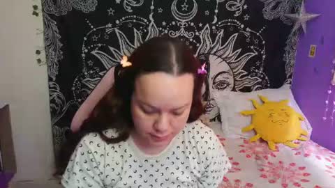 Snapshot of magic_clairewitch chatting on July 5, 11:39 am Claire online show from July 5, 11:39 am