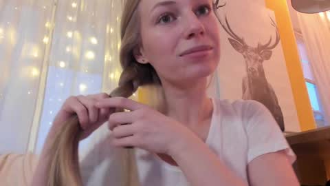 Alice  online show from December 18, 1:06 pm