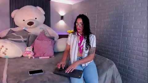 magic_ivone online show from March 19, 11:47 am