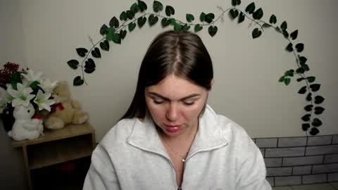 magic_katarina_ online show from October 9, 7:17 am