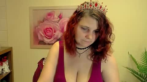 Snapshot of magic_kristy chatting on November 18, 8:19 am Kristy online show from November 18, 8:19 am