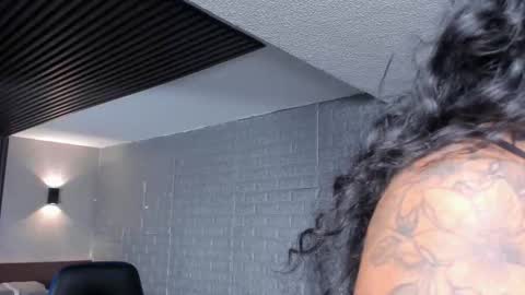 Snapshot of magic_marg chatting on November 4, 8:30 pm Marge online show from November 4, 8:30 pm