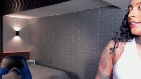 Snapshot of magic_marg chatting on December 2, 9:32 pm Marge online show from December 2, 9:32 pm