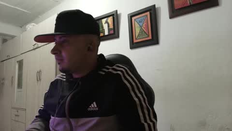 magic_milk23 online show from September 25, 3:10 am