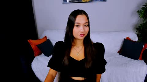 Snapshot of magic_phoenix chatting on December 22, 8:03 pm magic_phoenix online show from December 22, 8:03 pm