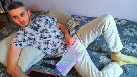 magic_storms online show from April 6, 2:20 am