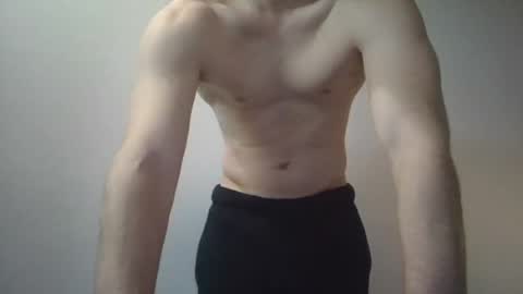 Snapshot of magic_toni chatting on March 4, 10:54 am Magic Toni online show from March 4, 10:54 am