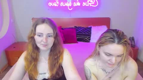 Lili and Bella online show from March 11, 7:14 am