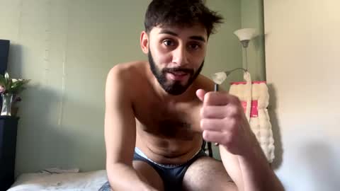 Snapshot of magicmatt230 chatting on January 8, 10:48 pm magicmatt online show from January 8, 10:48 pm