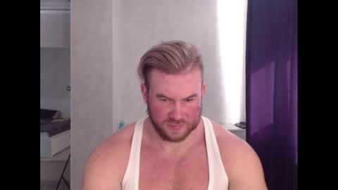 Snapshot of magicmax2017 chatting on March 1, 8:13 am magicmax2017 online show from March 1, 8:13 am