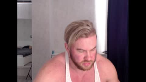 Snapshot of magicmax2017 chatting on March 2, 10:35 am magicmax2017 online show from March 2, 10:35 am