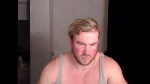 Snapshot of magicmax2017 chatting on March 9, 7:48 pm magicmax2017 online show from March 9, 7:48 pm