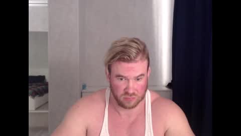 Snapshot of magicmax2017 chatting on March 10, 5:33 am magicmax2017 online show from March 10, 5:33 am