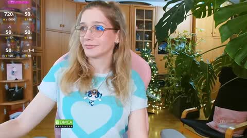 Snapshot of magicstylex chatting on January 7, 7:59 pm Nicole online show from January 7, 7:59 pm