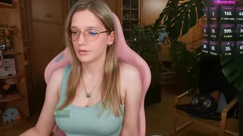 Snapshot of magicstylex chatting on September 11, 6:41 pm Nicole online show from September 11, 6:41 pm