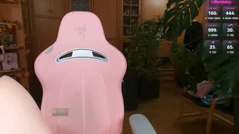 Snapshot of magicstylex chatting on November 7, 8:09 pm Nicole online show from November 7, 8:09 pm