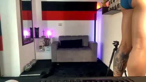 Snapshot of magnus_savage chatting on February 23, 5:18 pm If you want me to use the Lovense please let me know -- online show from February 23, 5:18 pm